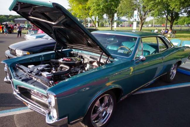 This restored 1967 Pontiac GTO belongs to Glen and Susan Daves of Warwick, N.Y. (Photo by George Leroy Hunter)