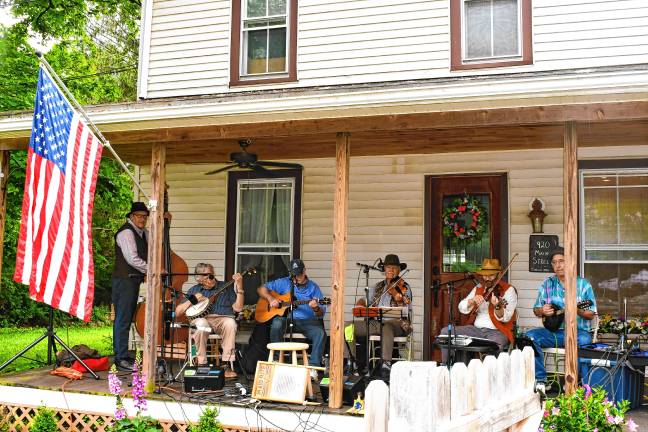 Township celebrates bicentennial The Long Hill String Band performs on a front porch during Stillwater’s bicentennial celebration Saturday, June 7. (Photo by Maria Kovic)