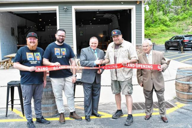 AW3 From left are Sean Stampfl, Jonathan Fernandez, Mayor Anthony Rossi, Tom Troncone and Township Council president Patrick Rizzuto.