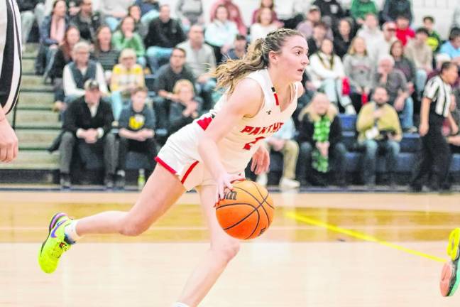 Glen Rock's Emily McKegney scored eight points.