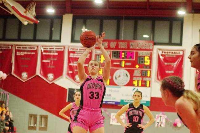 Wallkill Valley's Jackie Schels handles the ball at the foul line. Schels scored 21 points.