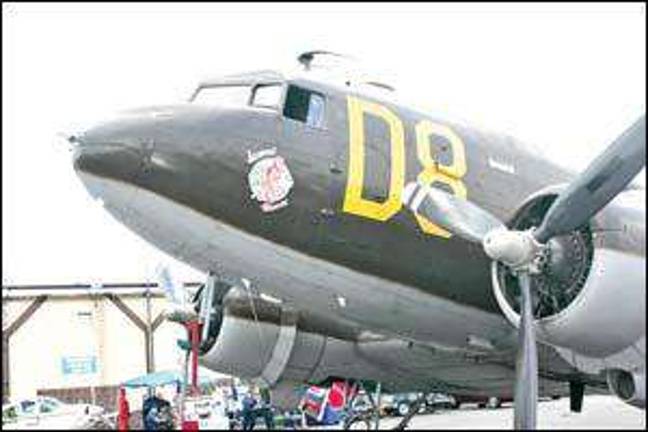 Greenwood Lake Airport holds first open house and air show Greenwood Lake Airport holds first open house and air show