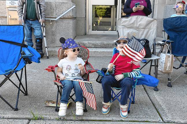 Photos: Memorial Day Parade in Franklin Clara, 3, and Samuel Ernst, 6, watch the parade.