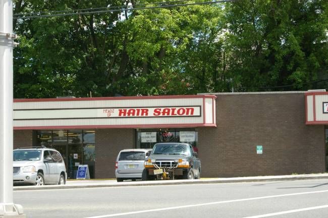 People who identified themselves as Rita LaBarck, Pam Perler, Joann Huff, Flo Schmitt, Samantha Nolan, and Mary Ellen Apostolik knew last week's photo was of Headz Up Hair Saolon, located in the Hamburg Corner Shoppes shopping center on Route 94 at its intersection with Route 23. It is to the right of the Rite Aid Pharmacy and to the left of That Italian Joint.