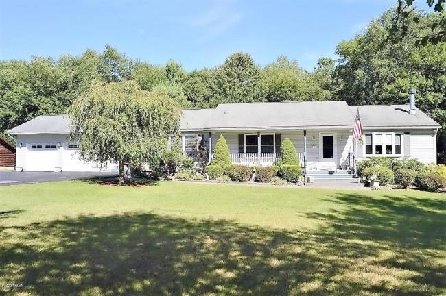 Enjoy one-level living close to Milford Borough