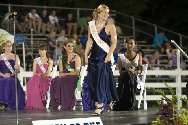 Summertime means County Fair Jessie Dietz, Miss Lafayette. Photo by Warren Westura
