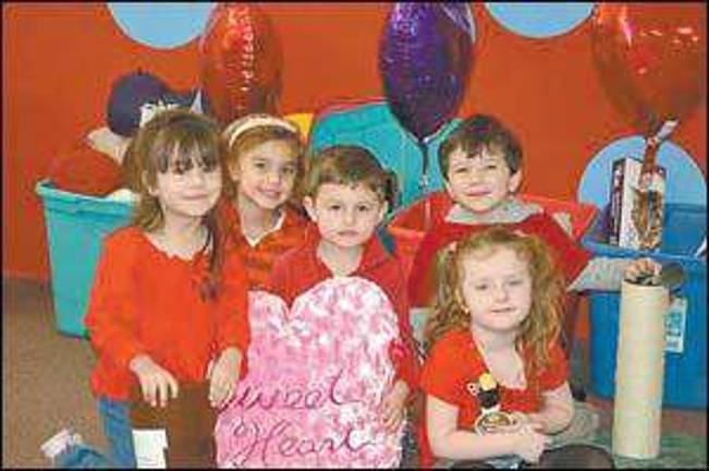 Little kids have big hearts when it comes to pets Little kids have big hearts when it comes to pets