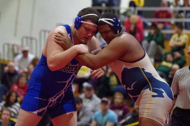 High Point's Derin wins 132-pound title In Saturday's finals Warren Hill's Andrew Pacheco won by decision 5-2 against Pope John's Noa Merritt.