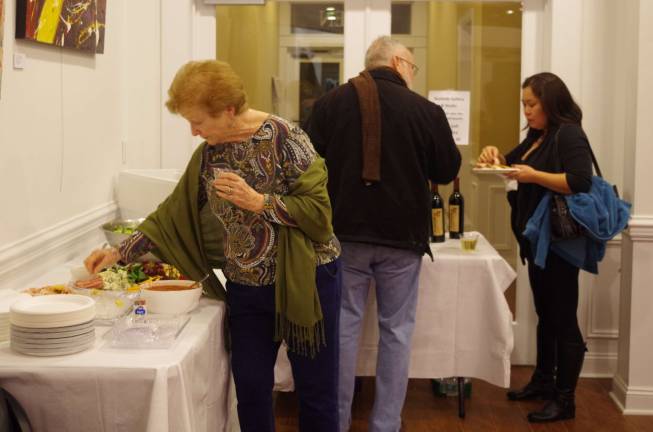 Patrons to the gallery&#xfe;&#xc4;&#xf4;s openings were treated to a wide variety of beverages and trays of delicious snacks.