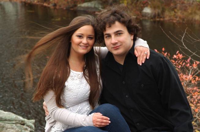 Rebecca Byrne and Robert Pachella plan May 2016 wedding Rebecca Byrne and Robert Pachella