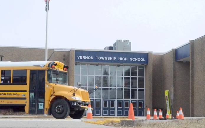 Vernon school board takes an early look at district budget