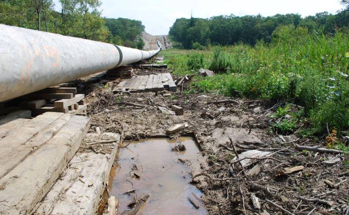 With regulations stalled, natural gas booms Image courtesy of the NorthJersey Pipeline Walkers A stretch of the 300 Line Upgrade Project built by Tennessee Gas.