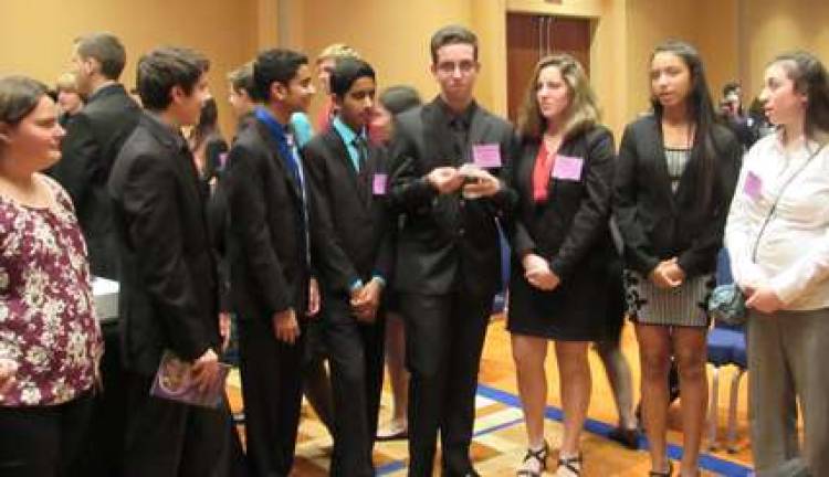 FBLA members attend conference Wallkill Valley FBLA members "CONNECT" with members from across the Nation at leadership workshops and general sessions.