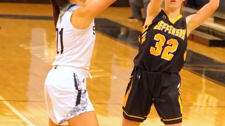 Jefferson edges Sparta in holiday tourney Jefferson edges Sparta in holiday tourney