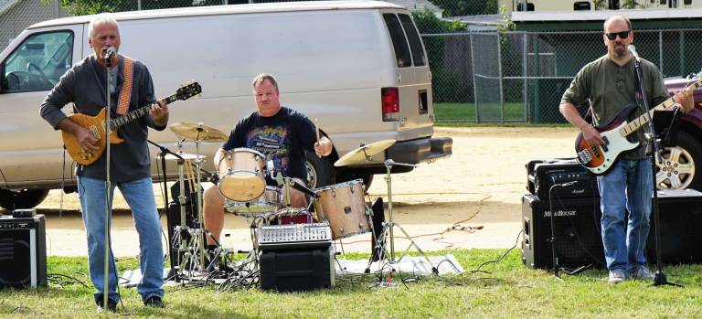 The Mud Sharks play live music at Ogdensburg Day.