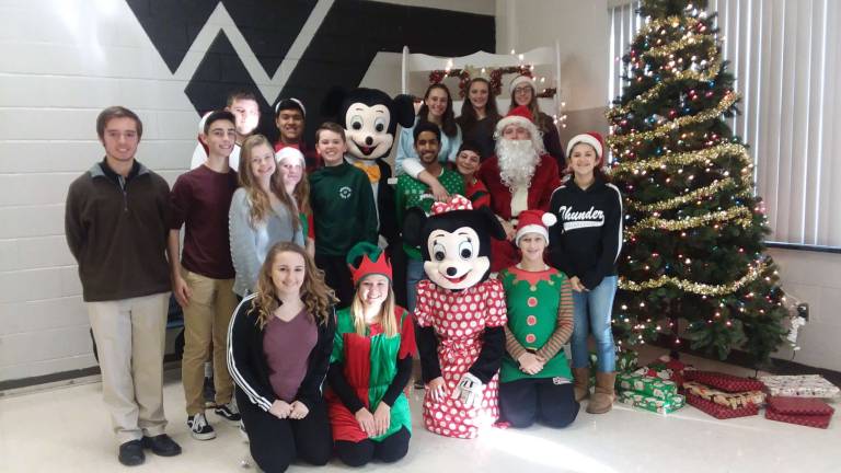 Wallkill Valley FBLA members hosted Breakfast with Santa on December 1. The community children were visited by Santa, his elves, and Mickey and Minnie Mouse.