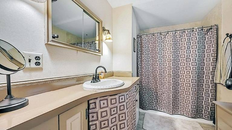 Details and finishes set this spacious colonial apart Details and finishes set this spacious colonial apart