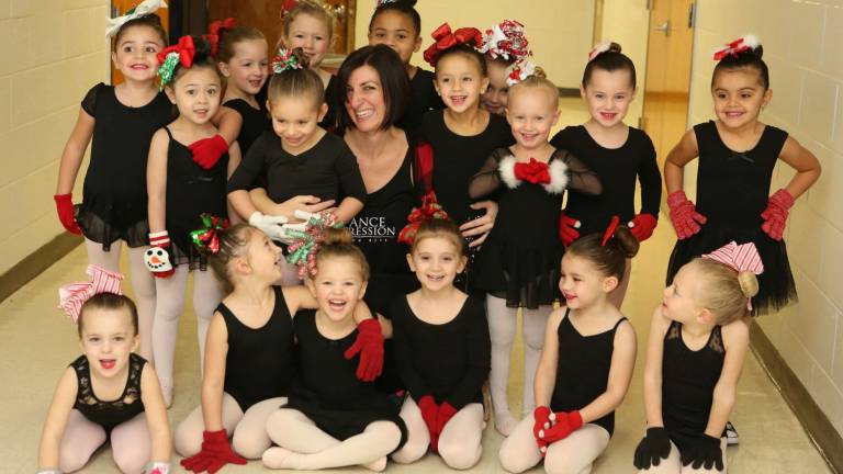 Dance Expression hosts annual holiday show Dance Expression hosts annual holiday show