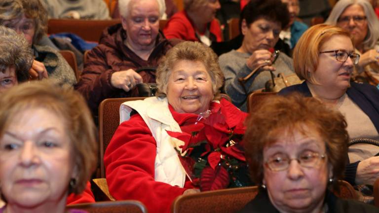 Dance Expression hosts annual holiday show Dance Expression hosts annual holiday show