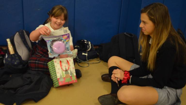 Linking Lions helps students bond Linking Lions helps students bond
