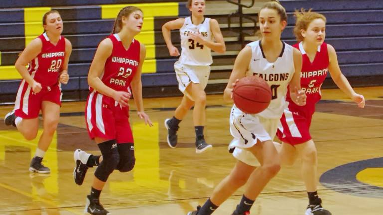 Jefferson wins in tournament opener Jefferson wins in tournament opener