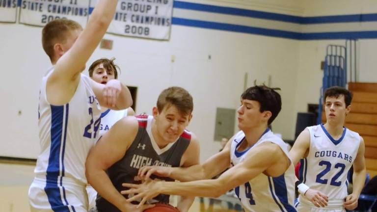 High Point handles Kittatinny on hardwood High Point handles Kittatinny on hardwood