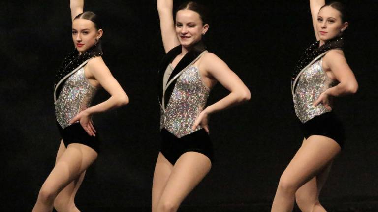 Dance Expression hosts annual holiday show Dance Expression hosts annual holiday show