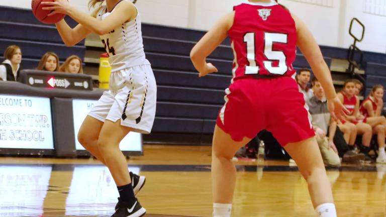 Jefferson wins in tournament opener Jefferson wins in tournament opener