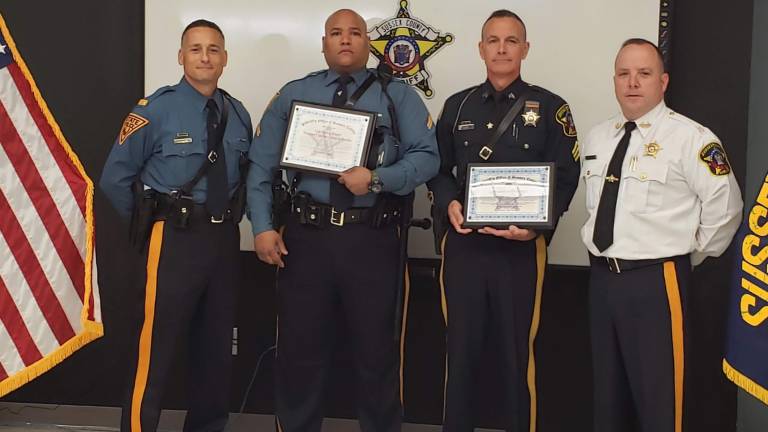 Sheriff presents life-saving award Sheriff presents life-saving award