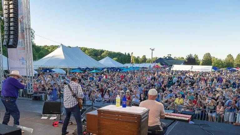 Festival celebrates 10 years Festival celebrates 10 years