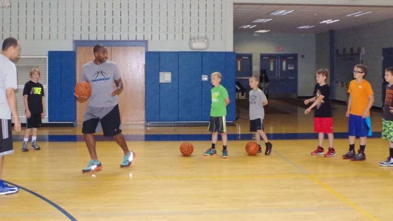 Crossroads basketball camp comes to area Crossroads basketball camp comes to area