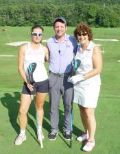 Women’s Long Drive Champions: Lisa Coe and Michelle Richards with Black Bear GM Ryan Delaney