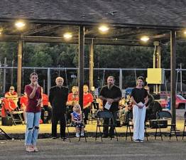 The Guether sisters sing during the 9/11 Memorial Service on Wednesday, Sept. 11 in Franklin. (Photos by Maria Kovic)