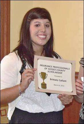 Brittany Gallant gets scholarship from insurers