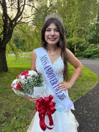 <b>Miss Andover</b>