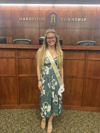 <b>Miss Hardyston</b>