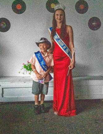 <b>Mini Mister Sussex Louis Lambert poses with Sophie Schaeffner, Queen of the Fair, on Tuesday, Aug. 5. (Photo by Nancy Madacsi)</b>