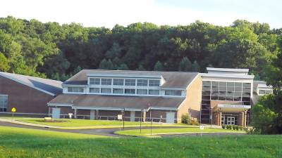 Hardyston Middle School (Photo by Vera Olinski)