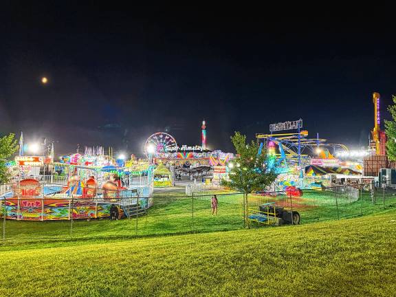 <b>The fair Saturday night, Aug. 2. (Photo by Denise von Wilke)</b>