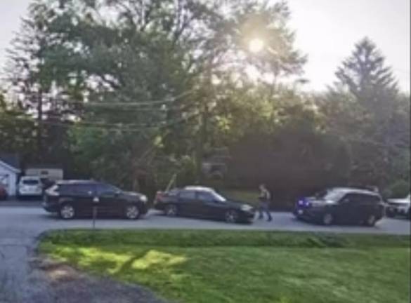 A video shows apparent ICE activity July 9 on Merriewold Lane North in Monroe, N.Y. Screenshot from provided video.