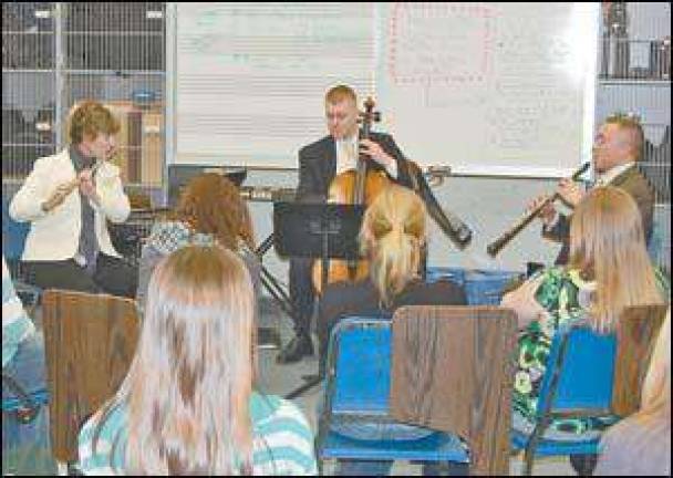 Presidential musicians play for vernon high school students