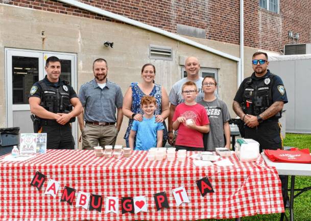 Photos: Ice cream with the cops