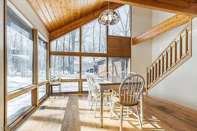 Custom home on cul de sac offers 5,100 square feet of living space