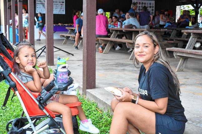 Janny and Juliana Yu of Franklin.