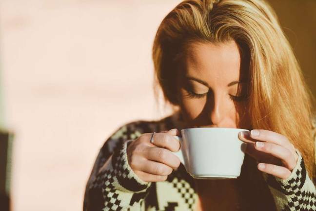 Coffee drinkers live longer, study finds
