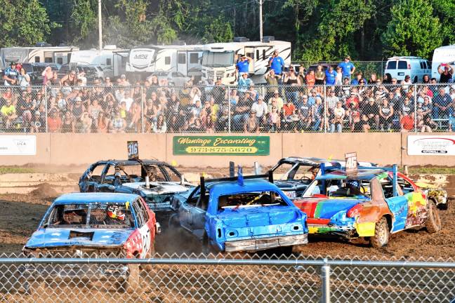 <b>The Demolition Derby on Sunday, Aug. 3. (Photo by Maria Kovic)</b>