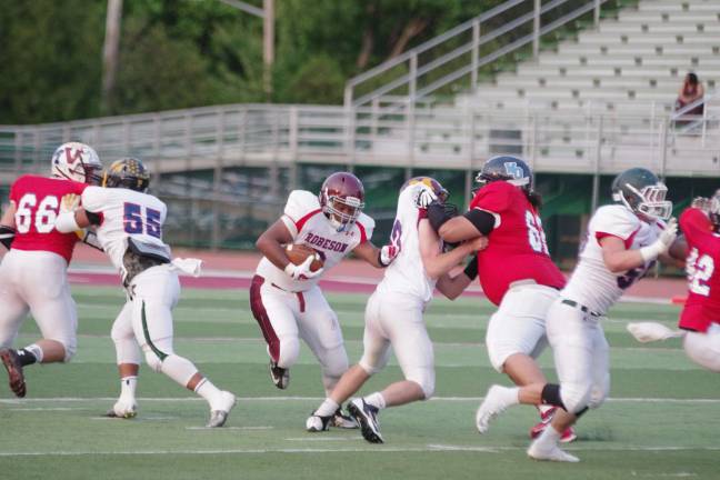 West running back Trey Gwynn (Morristown) with the ball.