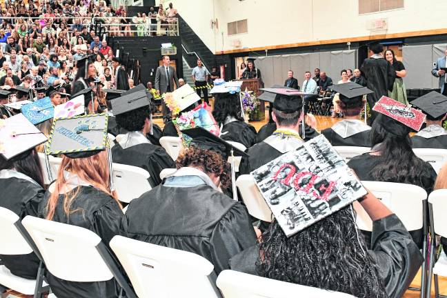 Seniors decorated their caps.
