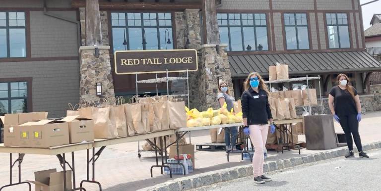 Mountain Creek distributes free groceries to people in need