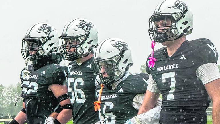 Wallkill Valley senior captains